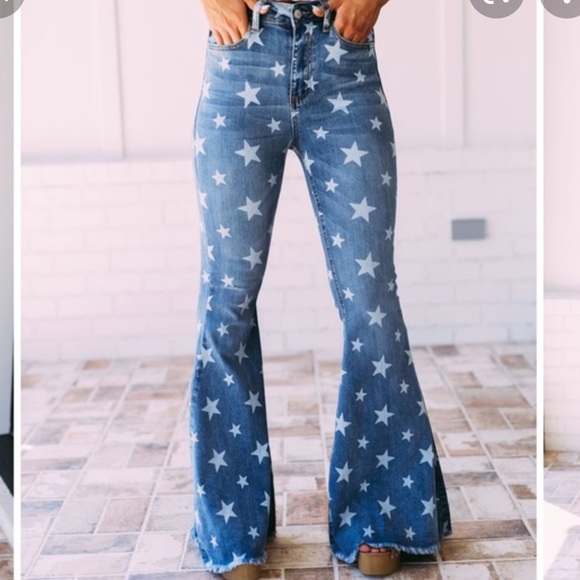 Judy Blue Denim - NWT Star Flare Jeans- 25
